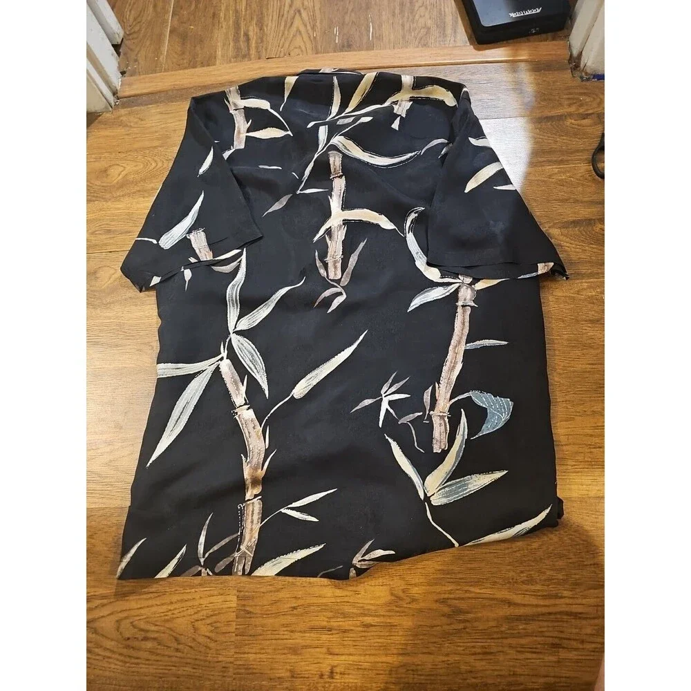 Tori Richard Men’s Large Silk Hawaiian Shirt Black Bamboo Floral Embroidered